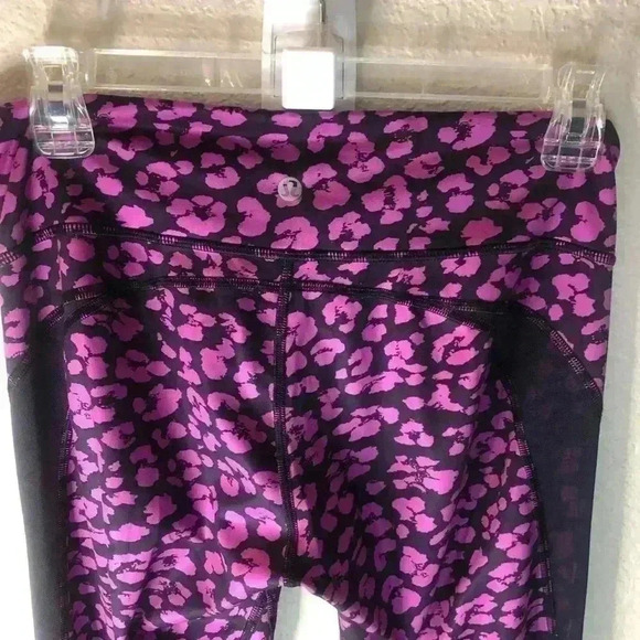 Lululemon Drop it like it’s hot hot pink leggings size 6 30” - Picture 3 of 10